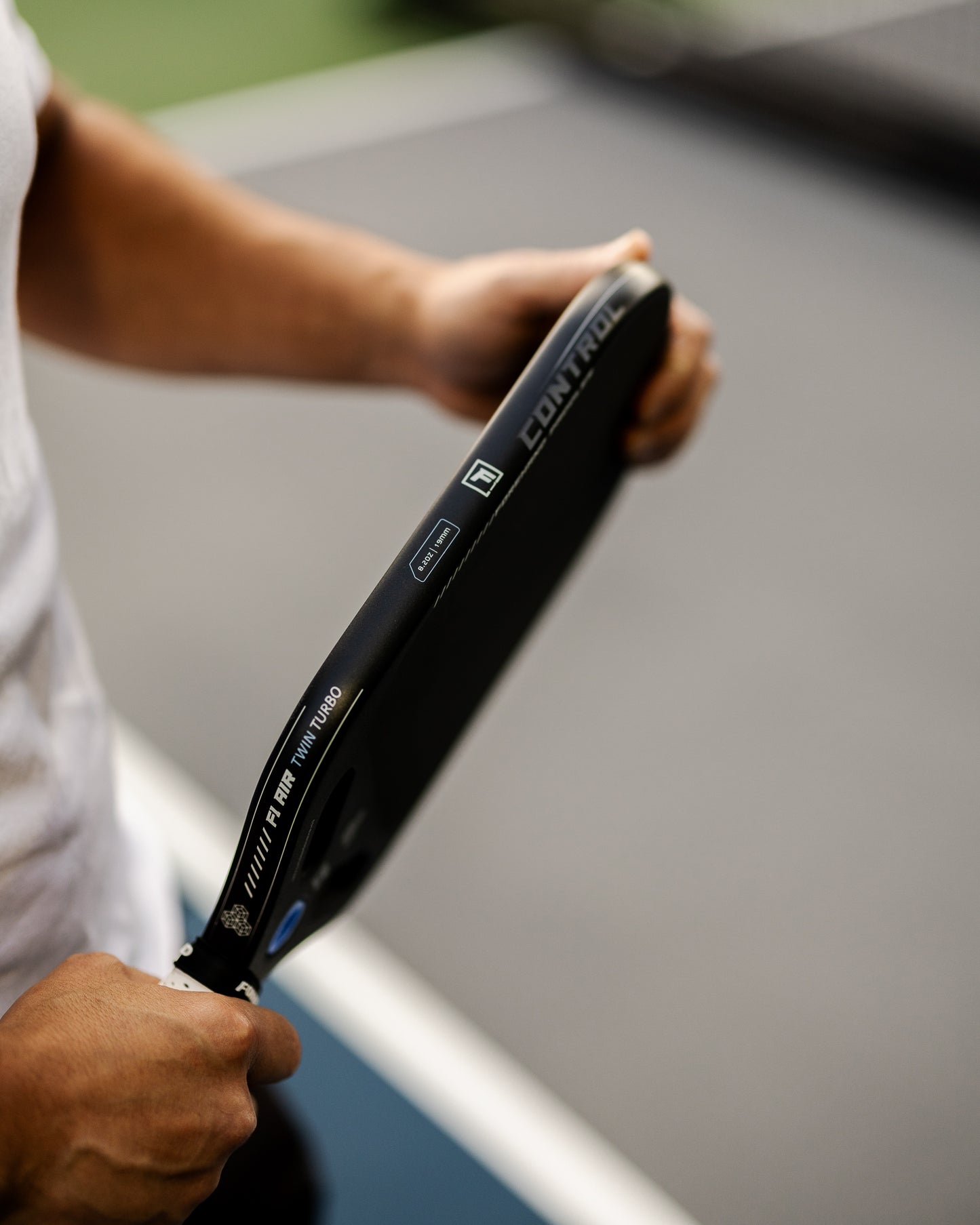 F1 Air //Twin Turbo Pickleball Paddle 19mm